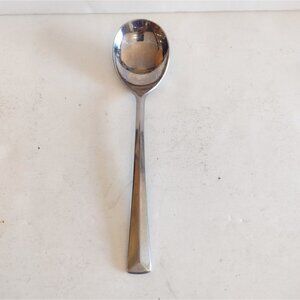 Reed & Barton Stainless Steel Rebacraft Korea Crest Pattern Soup Spoon